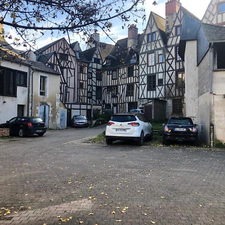 Appartement Le Grand Mirebeau à Bourges Extérieur photo